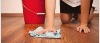 skotcha linoleuma chem s na pyatna ot udalit razdelyayu Чем удалить с линолеума пятна от скотча на фото