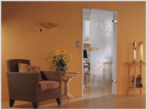 Выбираем остекленные межкомнатные двери для квартиры