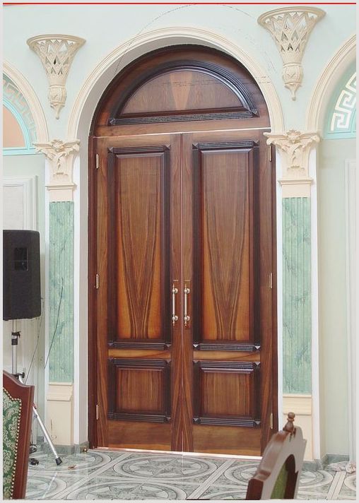 Как выбрать арочные входные двери для дома