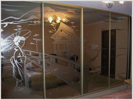 Какие бывают зеркальные двери с пескоструйным рисунком