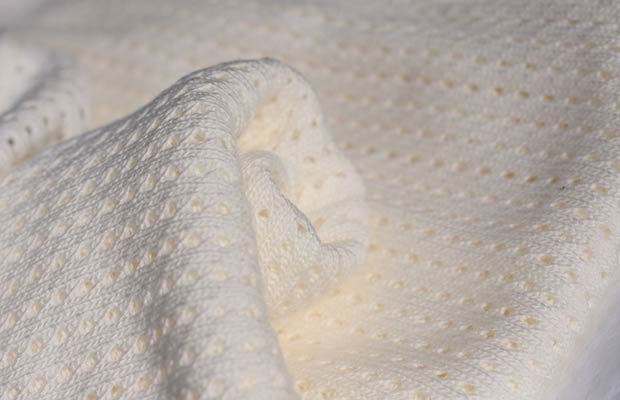 Лучшая ткань для покрывала на кровать все плюсы и минусы популярных натуральных, синтетических