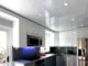 Натяжной потолок на кухне со светодиодами - сочетание стиля и практичности