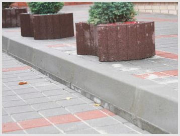 По какому госту производят дорожные бетонные бордюрные камни 1000x300x150?