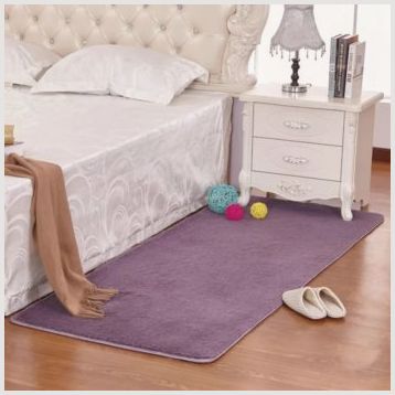 Правильный выбор прикроватных ковриков для спальни, особенности изделий и их виды