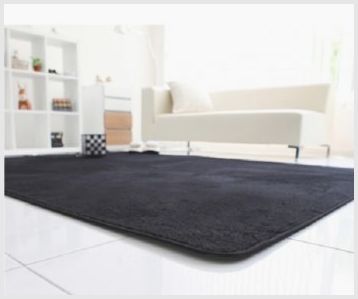 Рекомендации по использованию однотонных ковров для оформления жилых комнат
