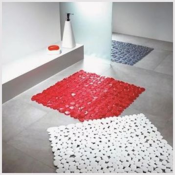 Безопасные коврики для укладки в ванную и туалет – синтетический настил и его выбор