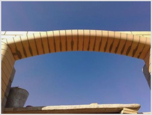 Кладка арки из кирпича: советы самостоятельным строительным