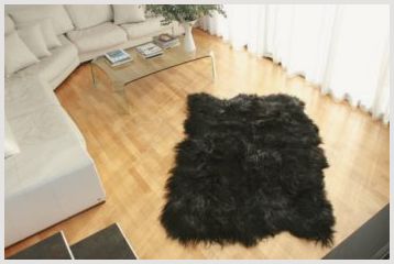 Органичное применение в дизайне квартиры ковров из шкур, преимущества и недостатки