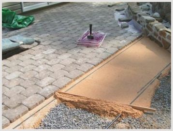 Достоинства тротуарной плитки из бетона 350 ? 350 ? 30, технология производства