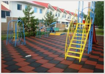 Особенности резинового покрытия для детских площадок и его применение