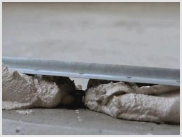 Как проводят выравнивание бетонных полов, разновидности цементных стяжек