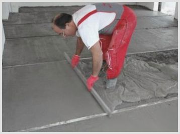 Как проводят выравнивание бетонных полов, разновидности цементных стяжек