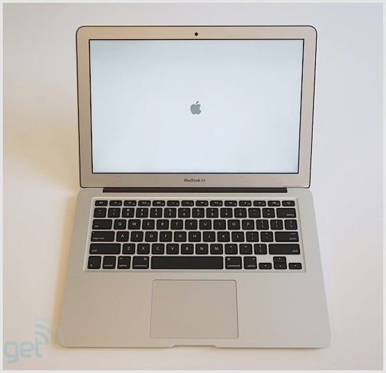 Apple анонсировала измененный MacBook Air и новый Mac Pro