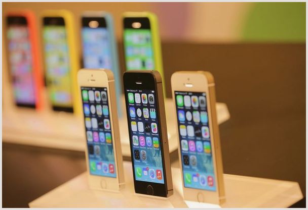 Стартуют продажи смартфонов Apple iPhone 5S и iPhone 5C