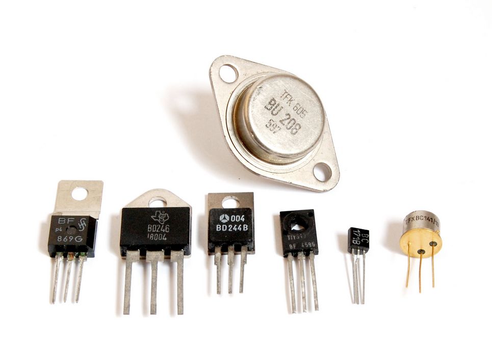 Как работают транзисторы? 