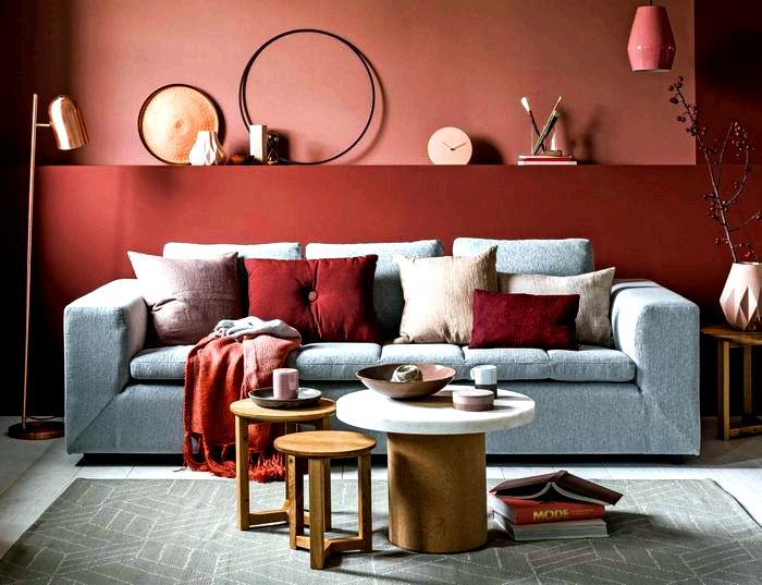 Как выбрать диван, чтобы он был функциональным и вписался в нашу гостиную? 